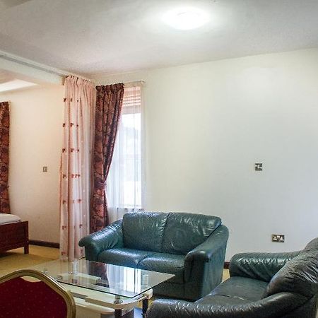 Sheron Kampala Kültér fotó